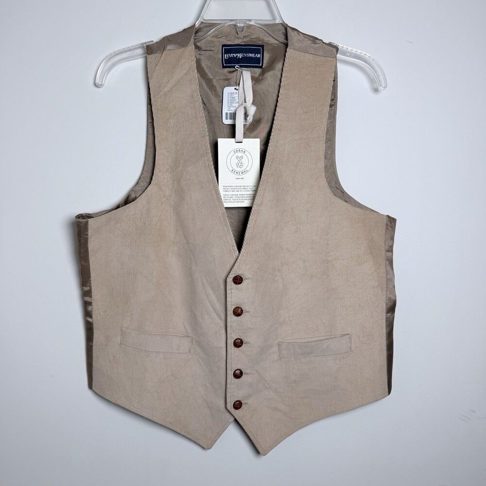 Levi’s Menswear Urban Renewal Corduroy Vest 42R NWT Reworked Vintage Tan